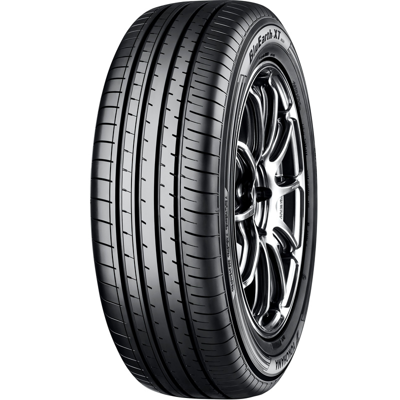 Шины летние новые Yokohama BluEarth-XT AE61 235/65 R18 106V