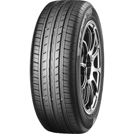 Шины летние новые Yokohama BluEarth ES32 215/60 R16 99V