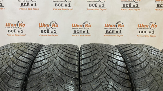 Шины зимние шипованные б/у Pirelli Scorpion Ice Zero 2 235/55 R19 105H