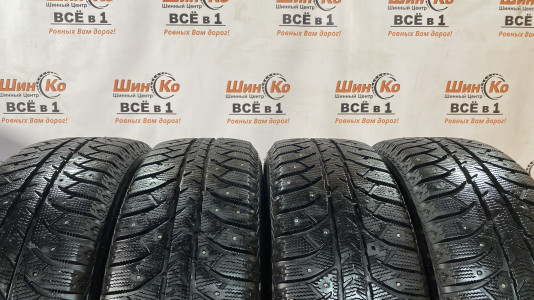 Шины зимние шипованные б/у Bridgestone Ice Cruiser 7000S 225/65 R17 102T