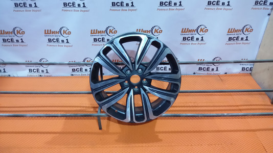 Диск литой б/у CHERY R18