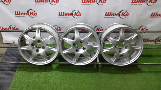 Диск литой б/у KIA R14