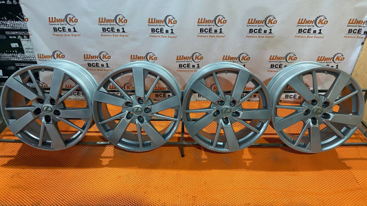 Диск литой б/у LEXUS R18