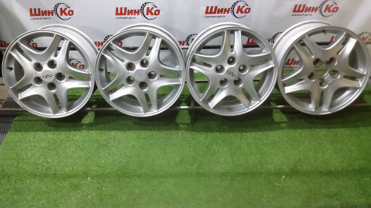 Диск литой б/у CHERY R16