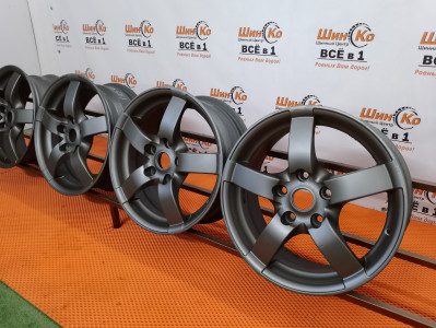 Диск литой б/у MAZDA R16