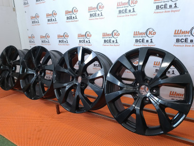 Диск литой б/у CHERY R18