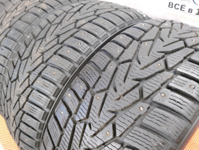 Шины зимние шипованные б/у Nokian Nordman 7 215/55 R17 98T