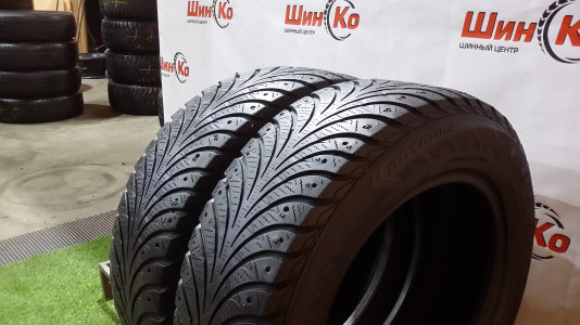 Шины зимние шипованные б/у Goodyear Ultra Grip Extreme 195/65 R15 91T