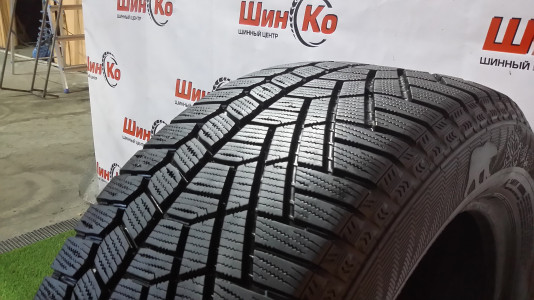 Шины зимние нешипованные б/у Gislaved Soft Frost 200 225/55 R17 101T