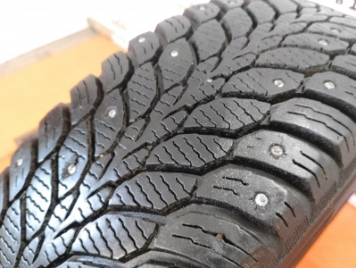 Шины зимние шипованные б/у Kama Alga SUV (НК-532) 205/70 R15 96T