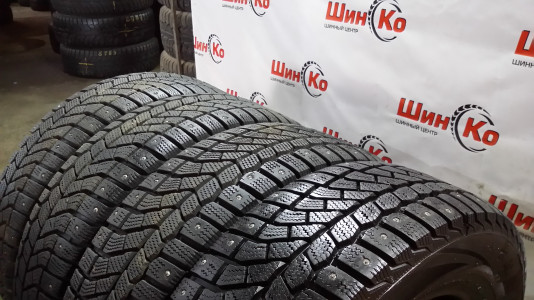 Шины зимние шипованные б/у Viatti Brina Nordico 195/65 R15 91T
