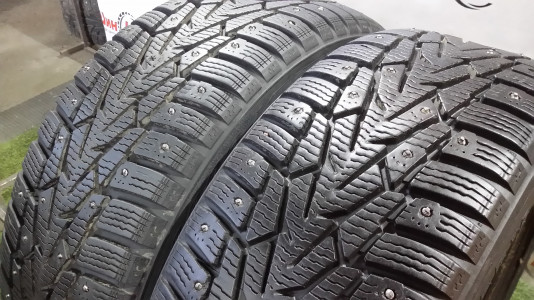 Шины зимние шипованные б/у Nokian Hakkapeliitta 7 195/55 R15 89T
