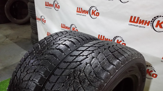 Шины зимние нешипованные б/у Toyo Winter Tranpath S1 215/65 R16 98Q