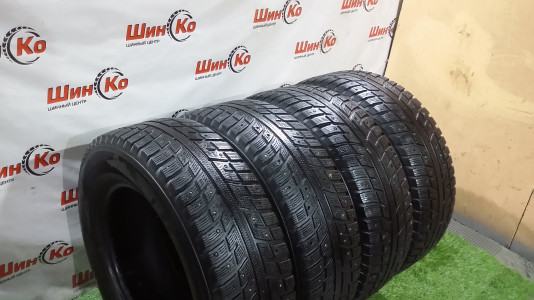 Шины зимние шипованные б/у Kumho I'Zen KW22 235/65 R17 108T