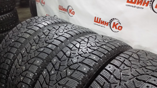 Шины зимние шипованные б/у Bridgestone Blizzak Spike02 185/65 R15 88T